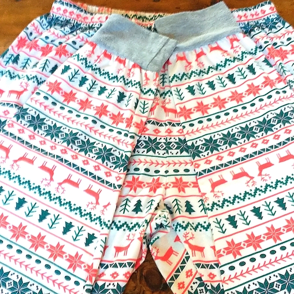 Medium Women's Christmas/Winter Pajamas - Picture 6 of 6